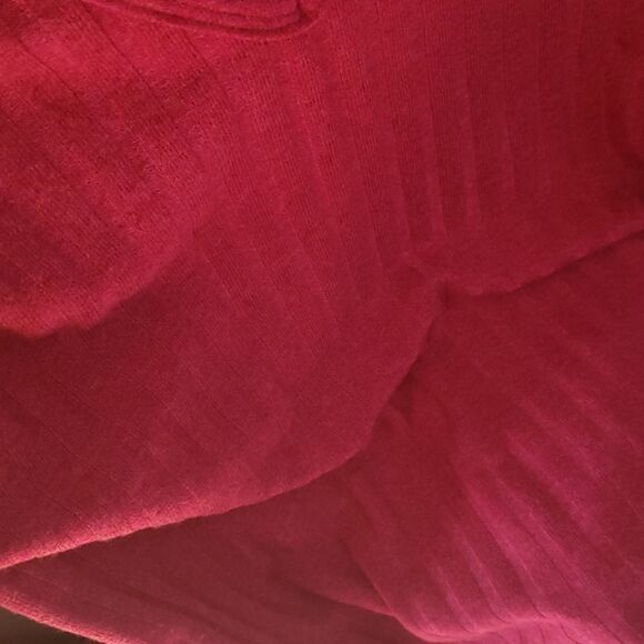 Long sleeved ribbed top - Picture 2 of 5